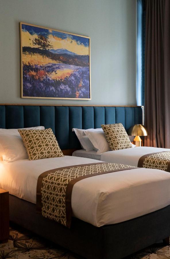 Grand Opera Hotel คูทายสิ ภายนอก รูปภาพ